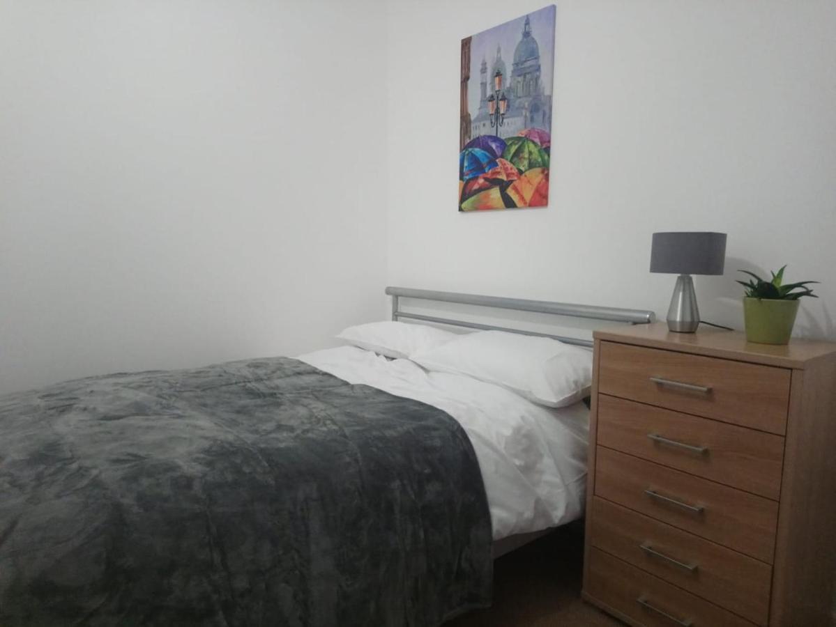 1 Bedroom Flat In Sheffield City Centre-Sleeps 4 المظهر الخارجي الصورة
